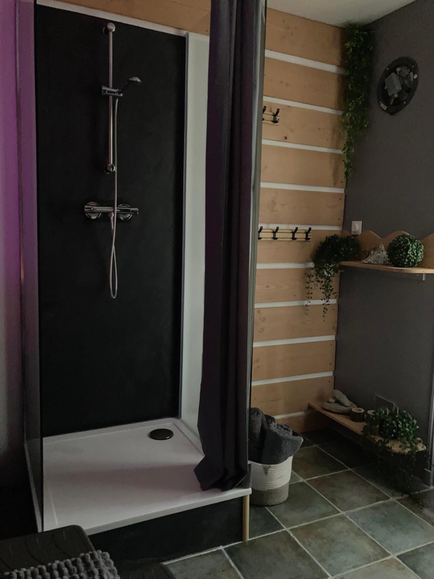 Doué-la-Fontaine Le Chai De La Rose Spa Et Seances Bien Etre المظهر الخارجي الصورة